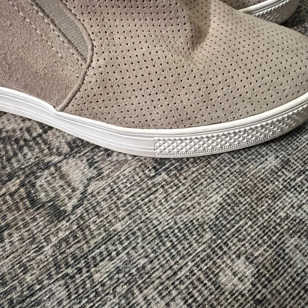 Caslon Allie wedge sneakers in taupe suede 7.5